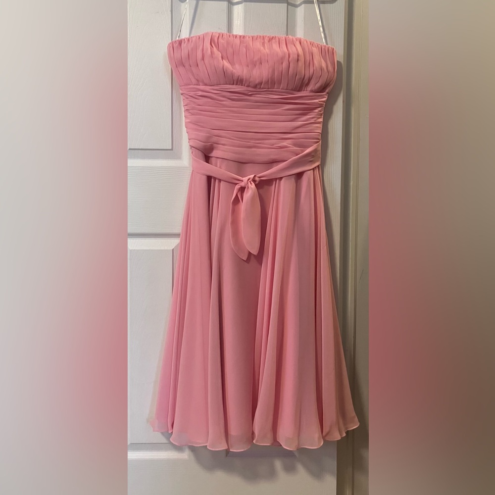 B2 Pink flowy strapless dress Size 10
